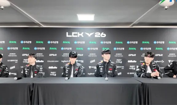 开云-Tom：李知勋教练是中单出身，可以给Faker很多帮助